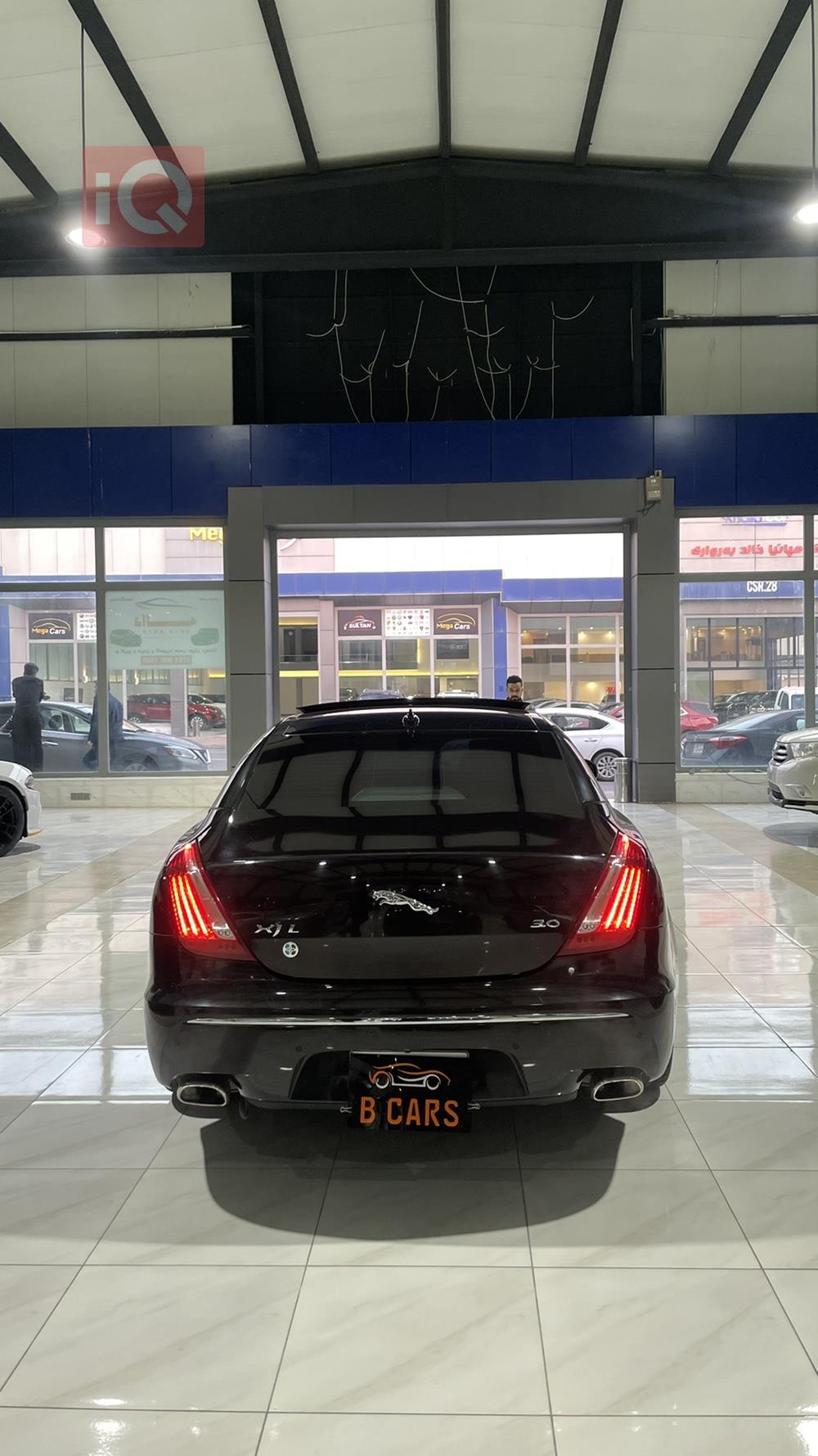 Jaguar XJ